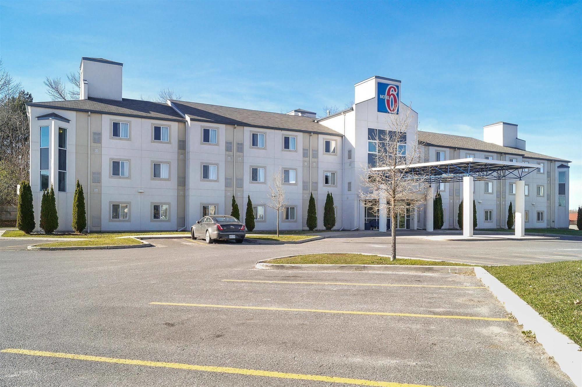 Motel 6-Peterborough, On Exteriér fotografie